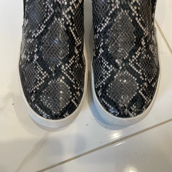 Steven Madden. | Neutral Colour Snake Print Slip On Flat Shoes - Picture 8 of 15